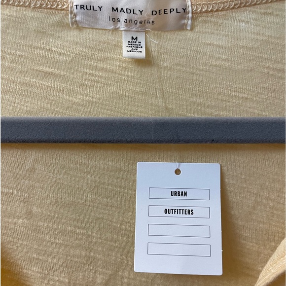 Urban outfitters ruffle tie T shirt - Picture 4 of 5